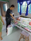 Công ty Educard và công ty FreshFood tặng 200 kg gạo cho Trung tâm bảo trợ xã hội tỉnh Trà Vinh